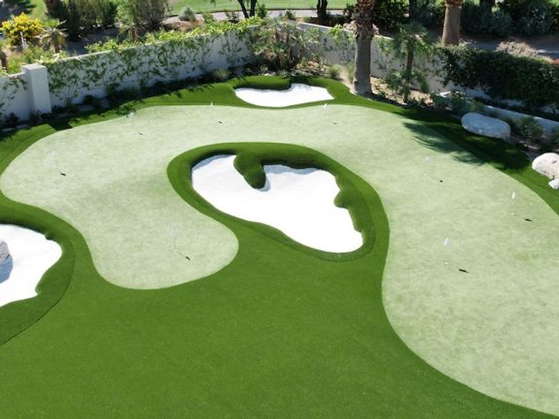 Artificial Putting Greens